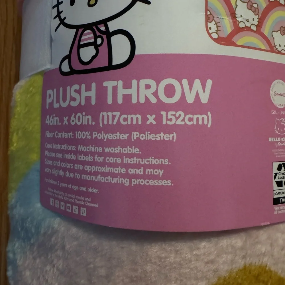 {Hello Kitty} bundle - Picture 3 of 16